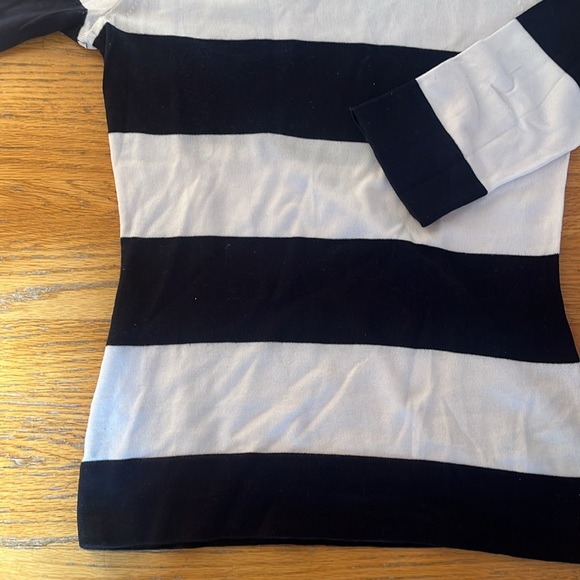 Tommy Hilfiger - Picture 7 of 13